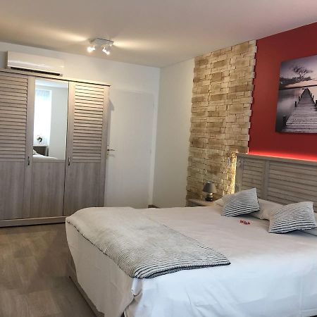 Tarascon-sur-Ariège Hotel Terranostra מראה חיצוני תמונה