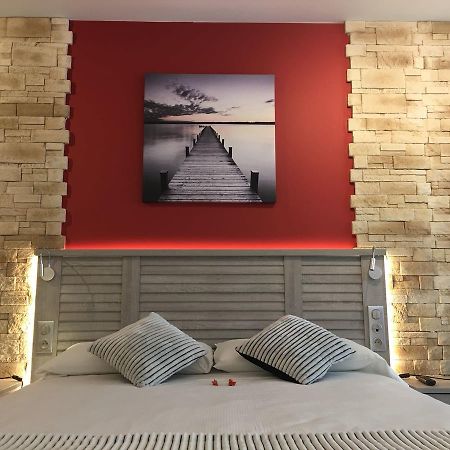 Tarascon-sur-Ariège Hotel Terranostra מראה חיצוני תמונה