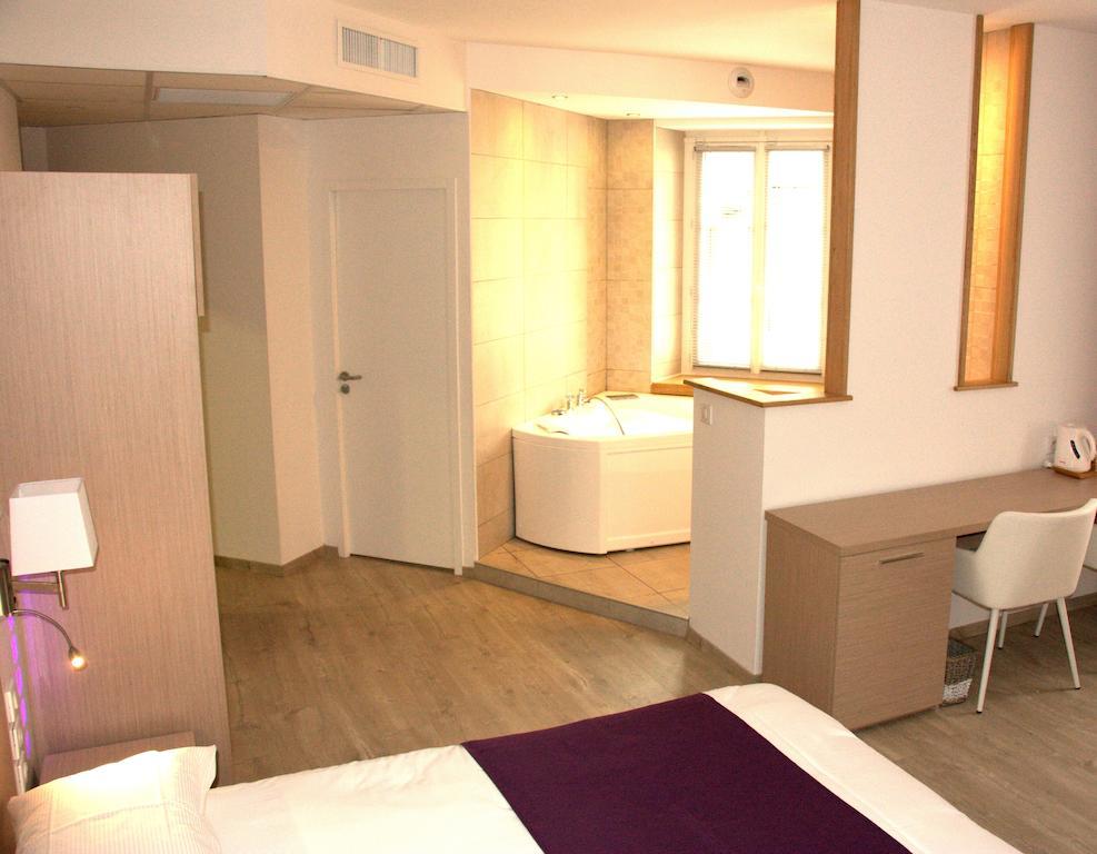 Tarascon-sur-Ariège Hotel Terranostra חדר תמונה