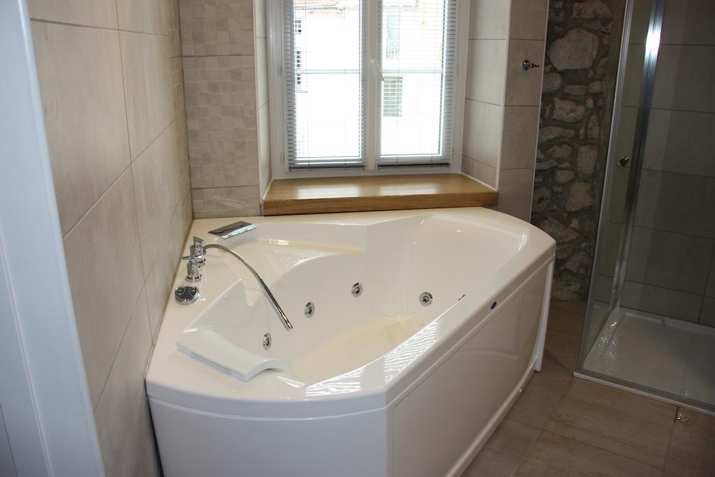 Tarascon-sur-Ariège Hotel Terranostra מראה חיצוני תמונה