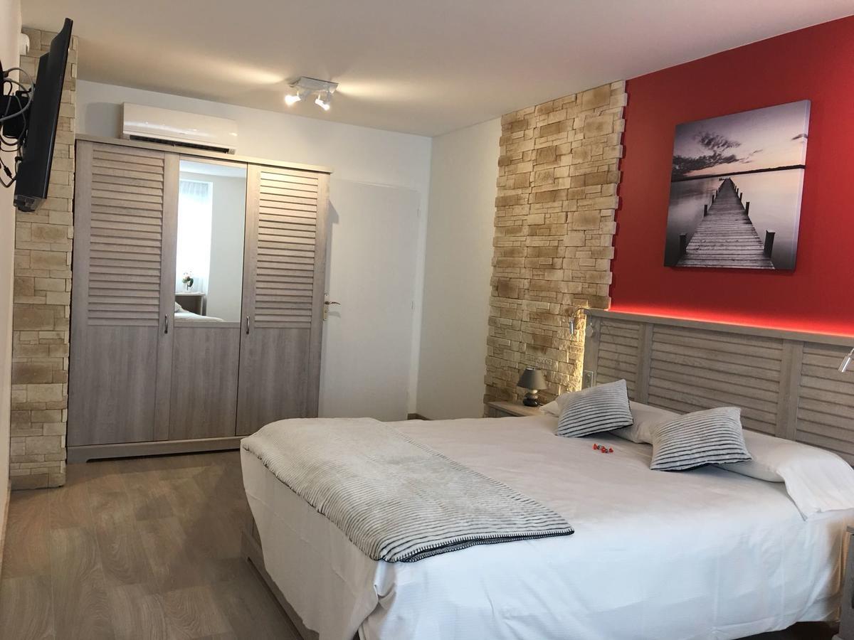 Tarascon-sur-Ariège Hotel Terranostra מראה חיצוני תמונה