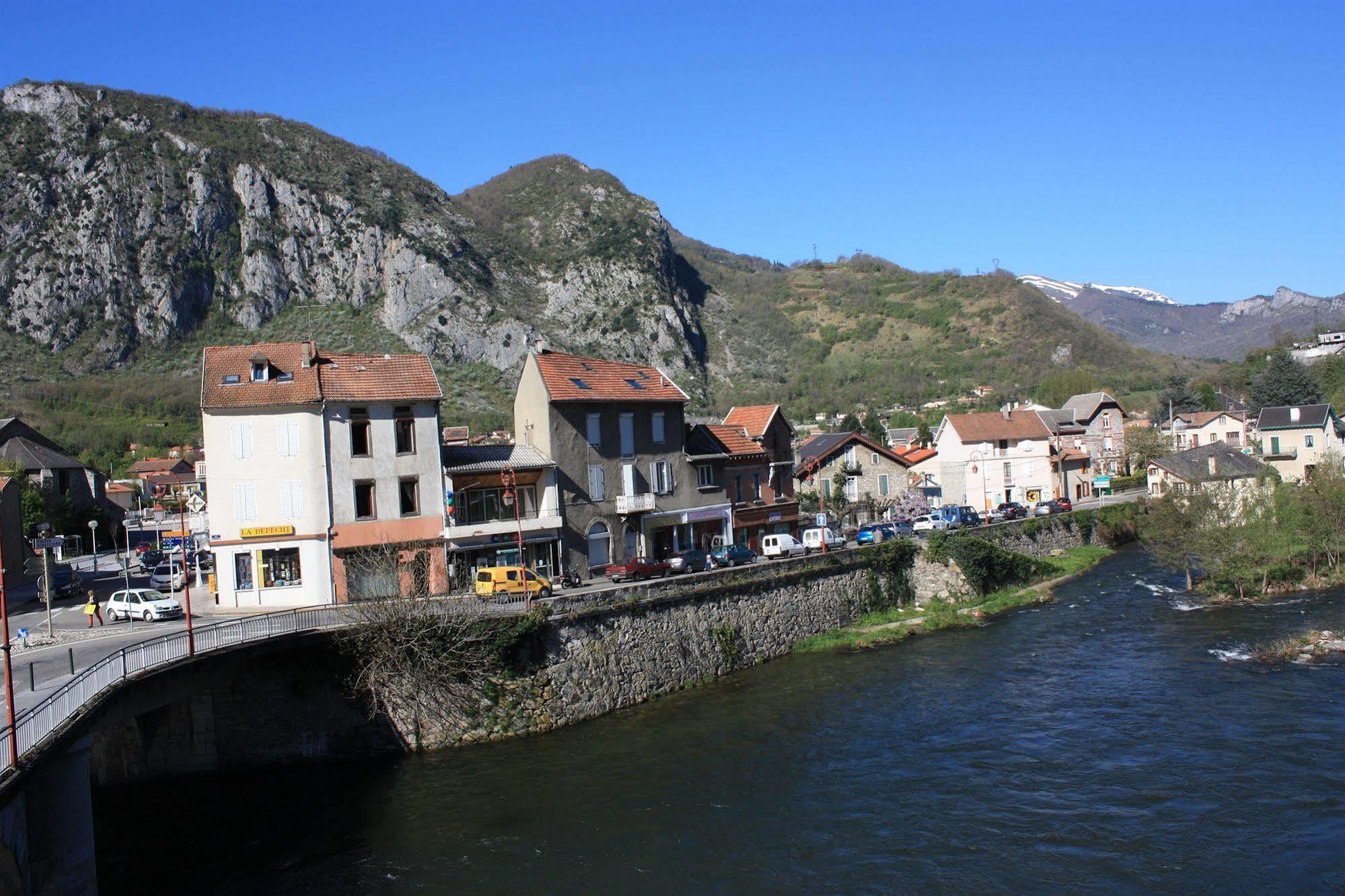 Tarascon-sur-Ariège Hotel Terranostra מראה חיצוני תמונה